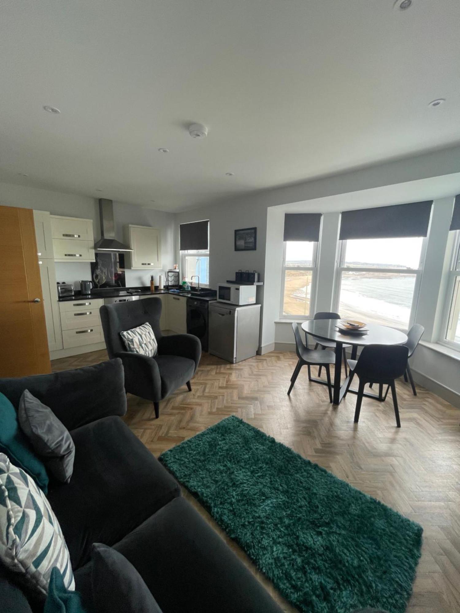 Superb 2 Bedroom Sea View Flat Scarborough Zewnętrze zdjęcie